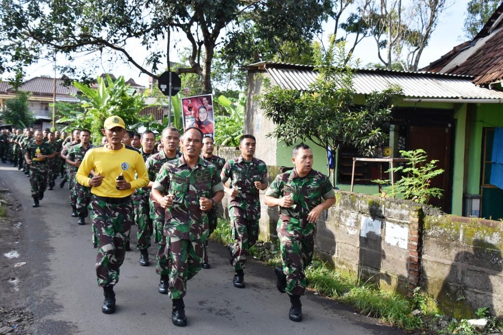 Minggu Militer Korem Adakan Lari Jalan Untuk Tingkatkan Kemampuan Fisik Prajurit